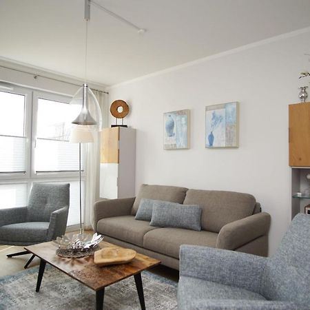 Zentrale Fewo Mit Terrasse, Gratis Nutzung Vom Ahoi Erlebnisbad Und Sauna In Sellin - Villa Anni Fewo 02 Goehren (Ruegen) Exterior foto
