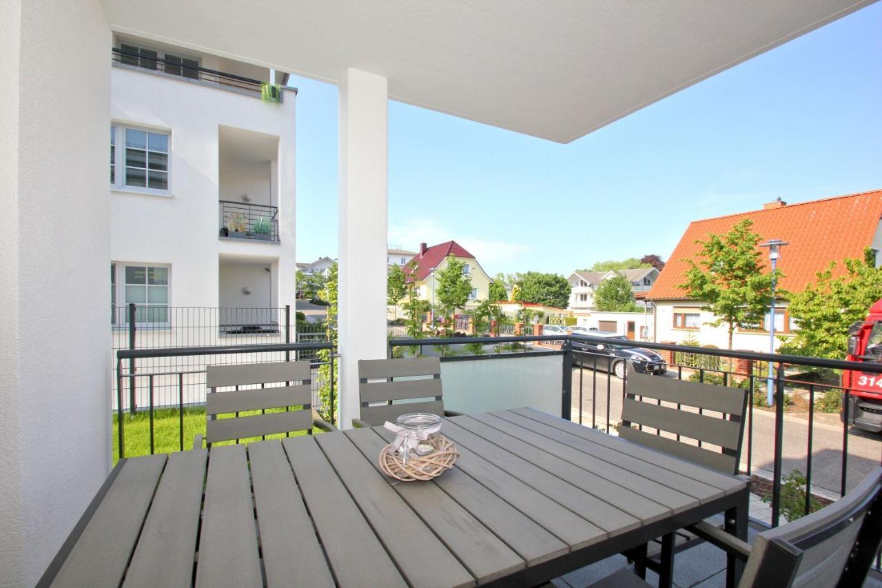Zentrale Fewo Mit Terrasse, Gratis Nutzung Vom Ahoi Erlebnisbad Und Sauna In Sellin - Villa Anni Fewo 02 Goehren (Ruegen) Exterior foto